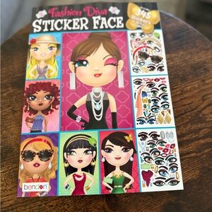 Fashion Diva Sticker Face Book. Includes 200+ Stickers and 32 Face Pages